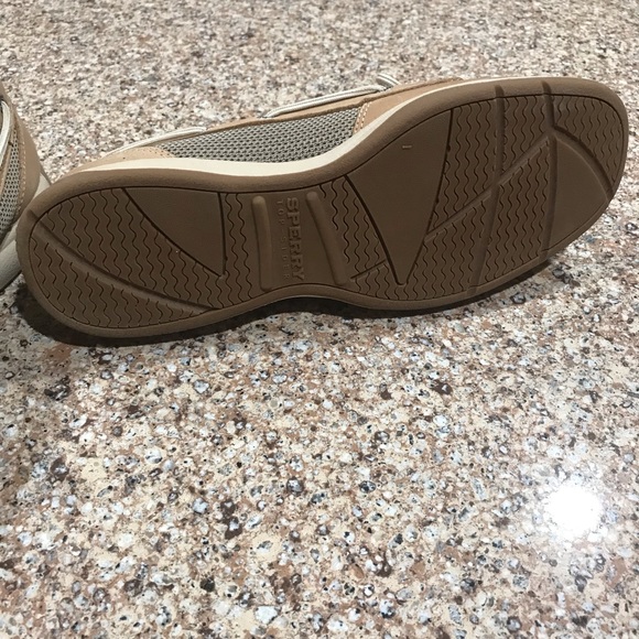 SPERRY womans top-slider, barely used - Picture 5 of 10